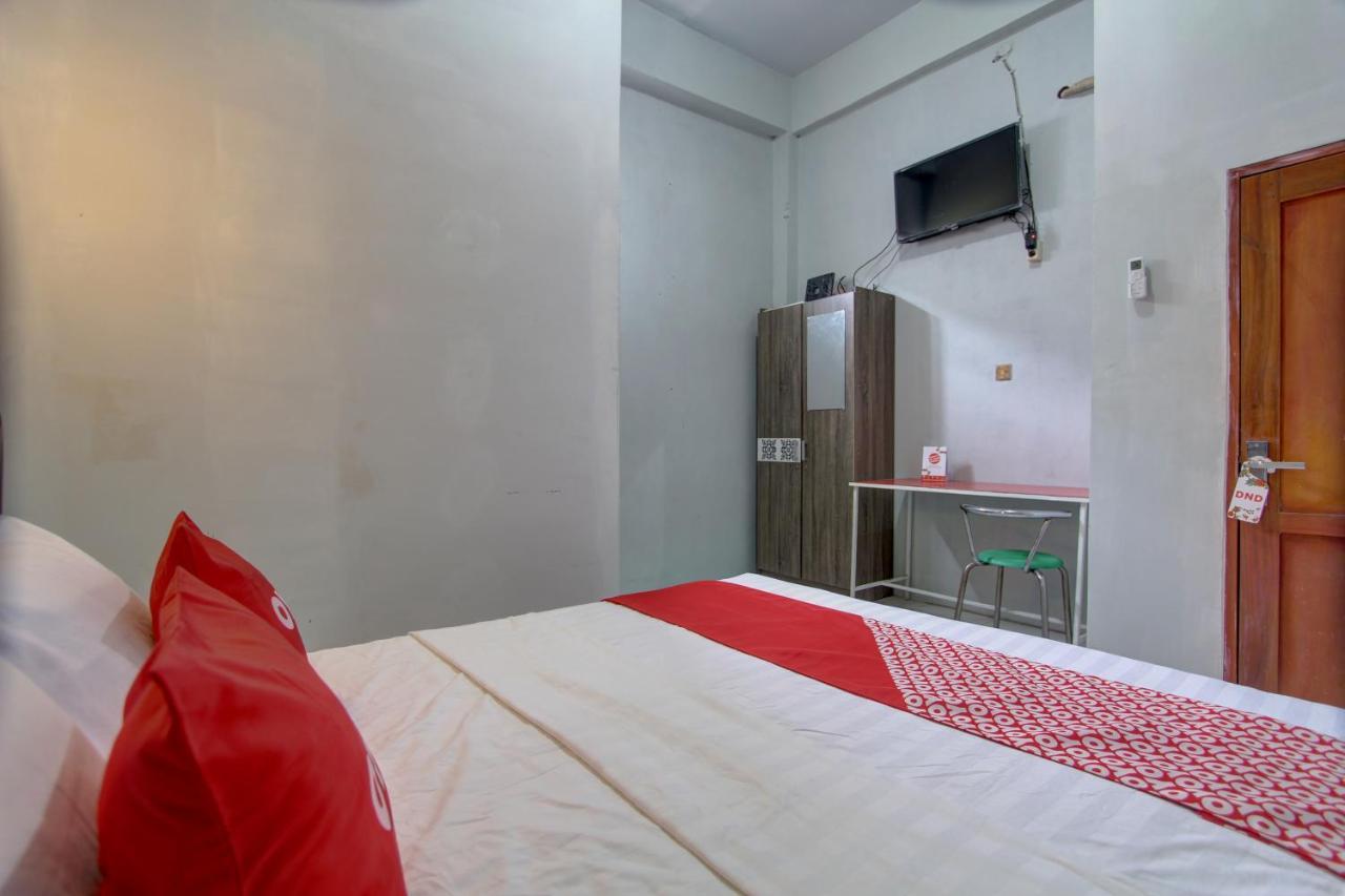 Capital O 91690 Moza Guest House Klaten エクステリア 写真
