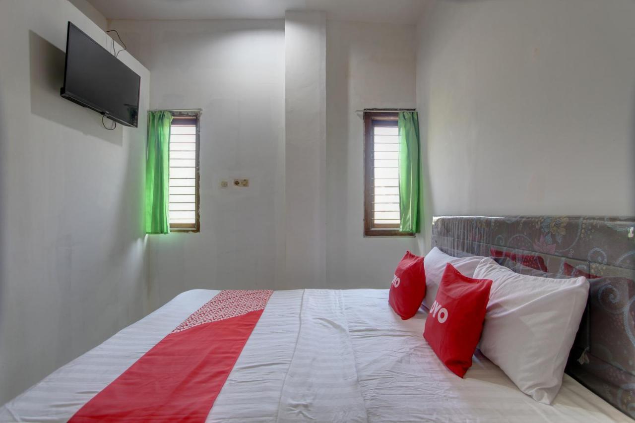 Capital O 91690 Moza Guest House Klaten エクステリア 写真
