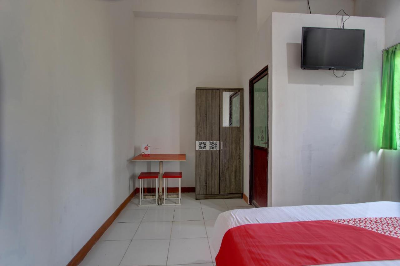 Capital O 91690 Moza Guest House Klaten エクステリア 写真